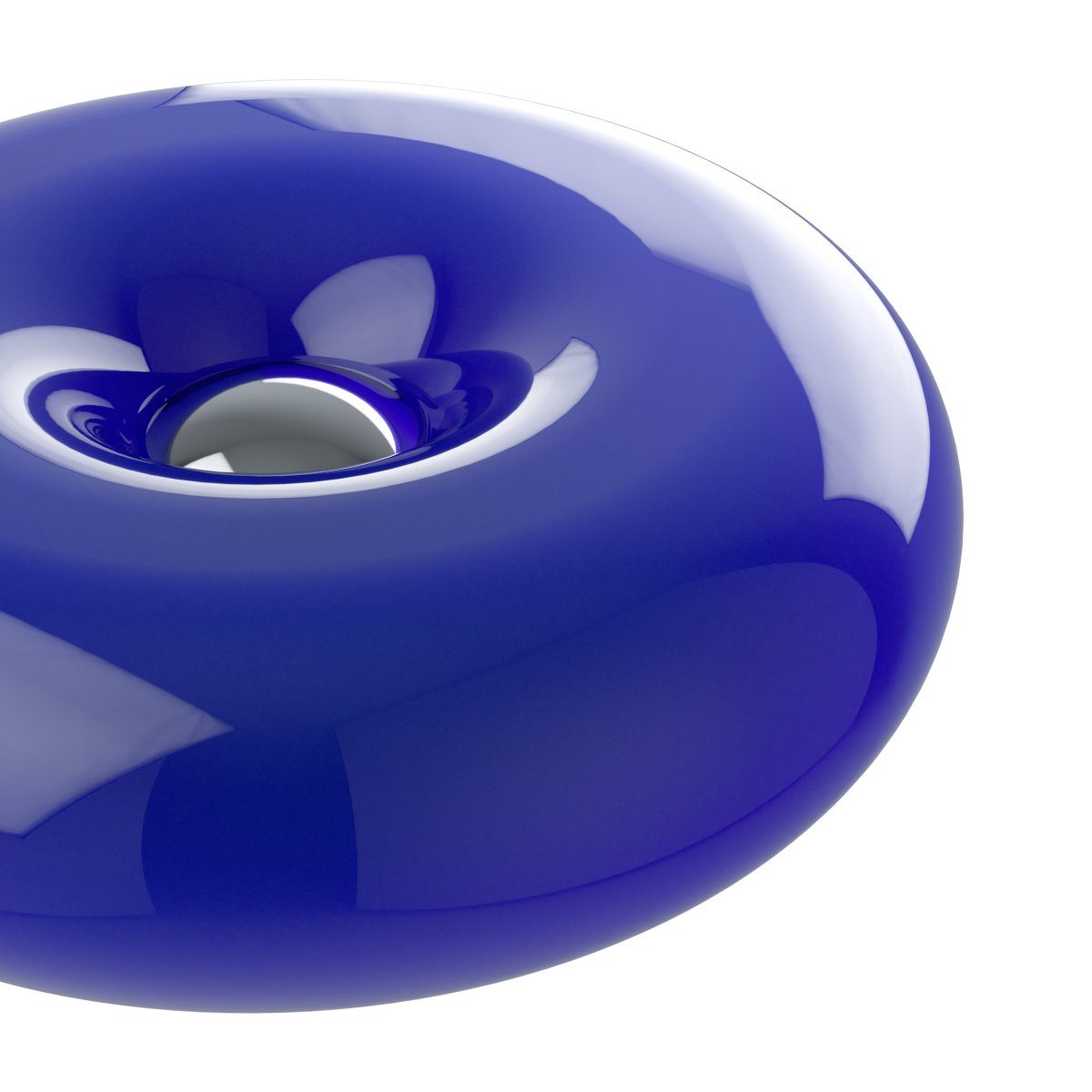 Basile 10cm Bleu lampe de table De Eglo - Basile est une lampe décorative en verre bleu ornée de détails argentés et aux formes douces et arrondies.