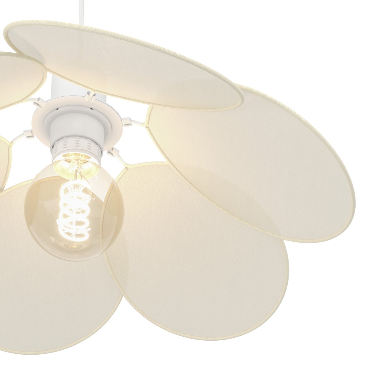 Binacua Ø40 Beige suspension De Eglo - Le tissu confère à la lampe une ambiance douce et accueillante, tandis que la forme florale apporte une touche ludique à la pièce.