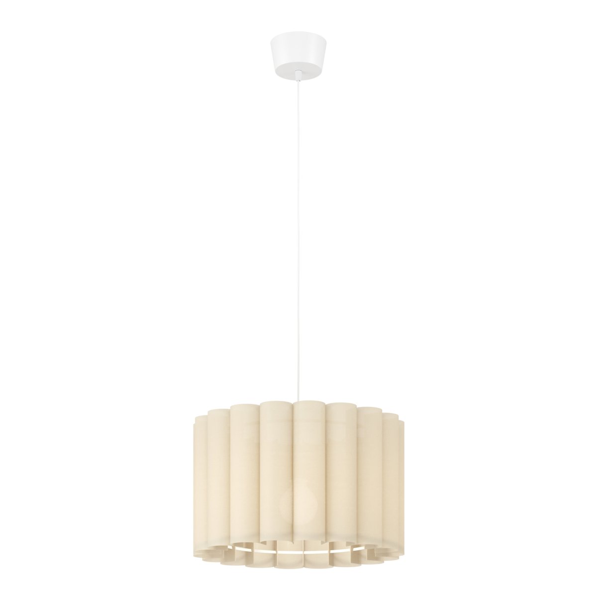 Collegrilli Ø45 Beige suspension De Eglo - Sa teinte beige clair conf&egrave;re &agrave; la lampe une ambiance chaleureuse et accueillante, lui permettant de s'int&eacute;grer harmonieusement &agrave; diff&eacute;rents styles de d&eacute;coration int&eacute;rieure.