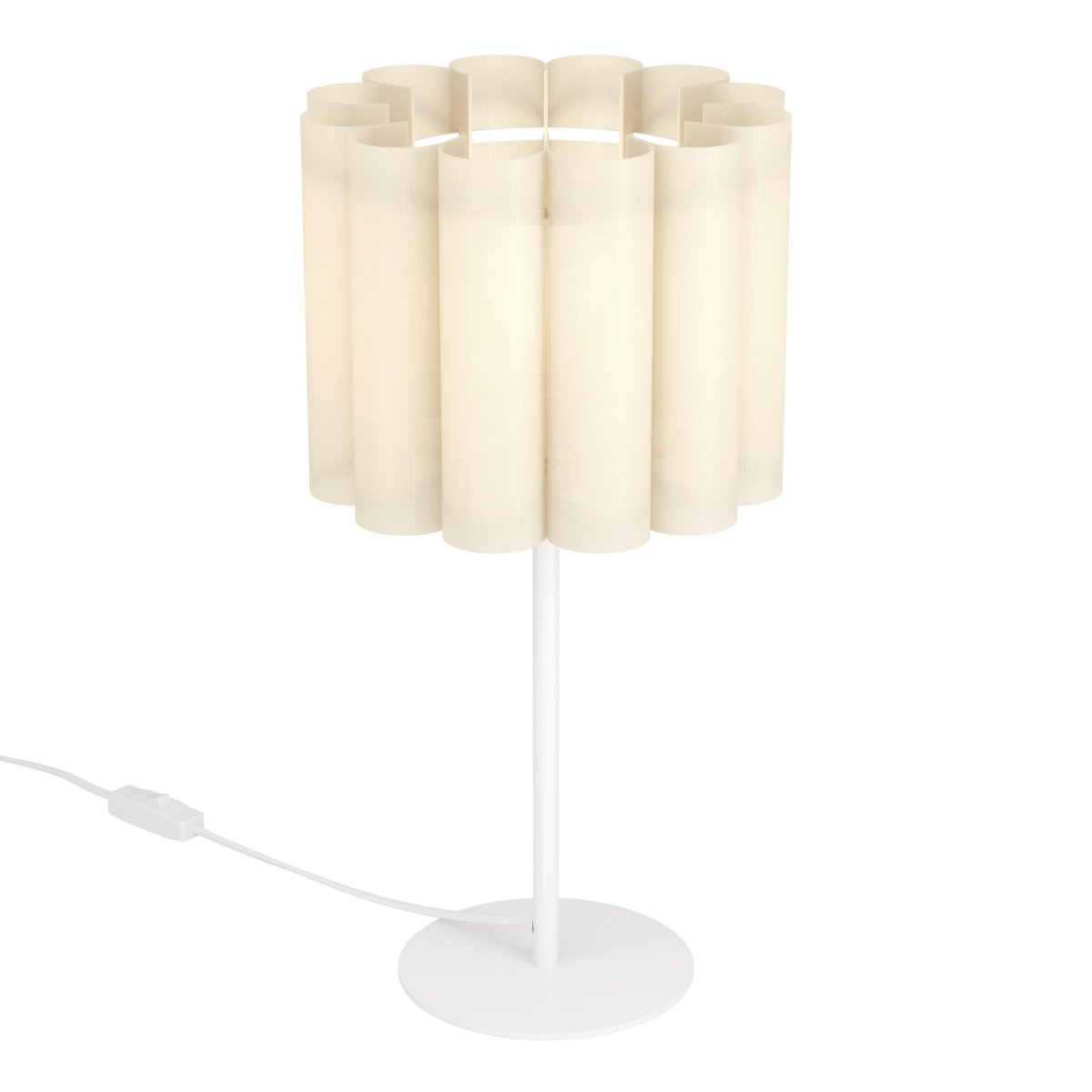 Collegrilli 23cm Beige lampe de table De Eglo - Le tissu beige cr&eacute;e une ambiance chaleureuse et accueillante et laisse la lumi&egrave;re se diffuser en douceur.