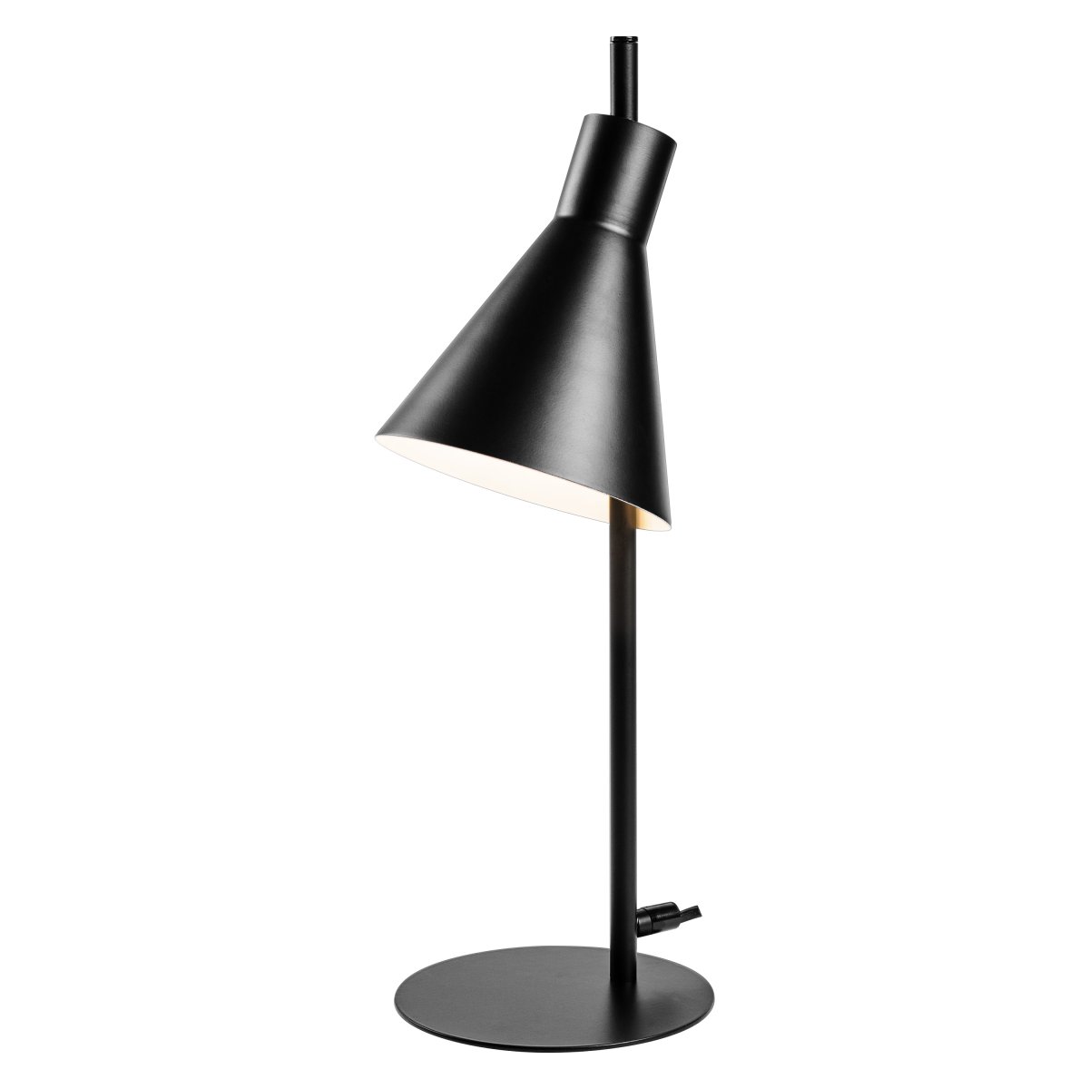 Tokio 44cm Noir lampe de bureau De Ledvance - Il est recommandé de le placer comme lampe de lecture sur le bureau ou sur la commode du salon, où il offre non seulement un bon éclairage mais représente également un détail intérieur élégant.