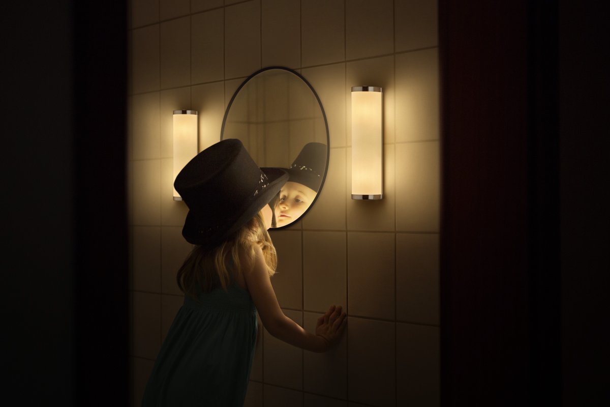 Classic Cylinder 32cm Chrome lampe de salle de bain De Ledvance - Classic Cylinder &auml;r en modern badrumslampa med klassisk design och g&ouml;r sig utm&auml;rkt i offentliga milj&ouml;er.