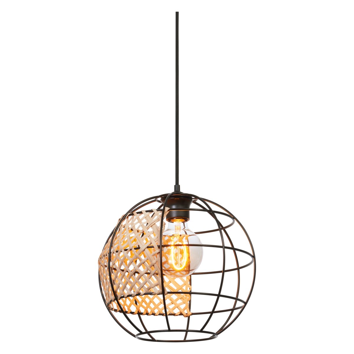Cage Globe Ø30 Noir suspension De Osram - L'abat-jour en m&eacute;tal noir associ&eacute; aux d&eacute;tails en rotin conf&egrave;re &agrave; la pi&egrave;ce une belle atmosph&egrave;re.