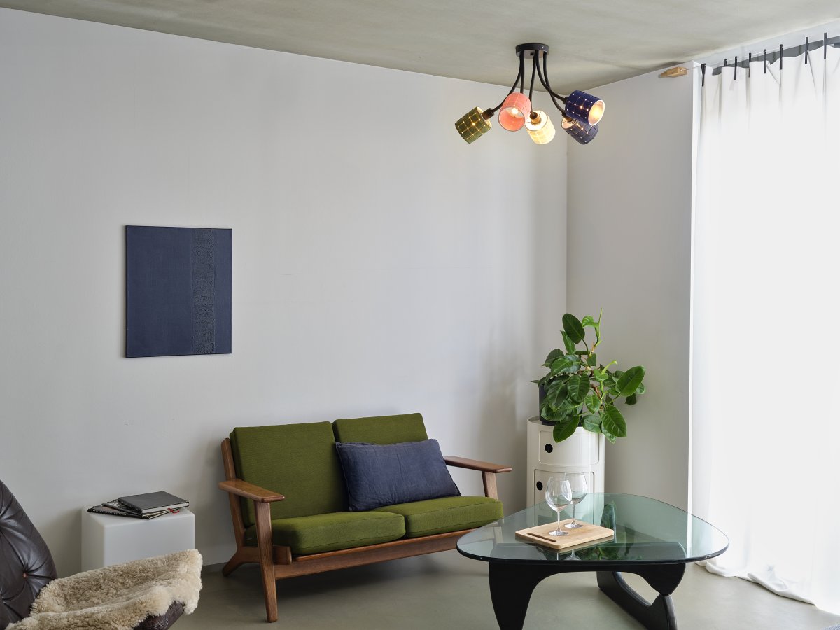 Felt Weaving Cans 63cm Multicolore plafonnier De Ledvance - Varje arm har en sk&auml;rm av fl&auml;tad filt vilket ger en fin och varm ljusspridning i rummet.