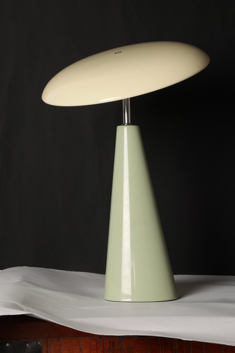 Audrey 33cm Vert clair/beige portable De Eja - Audrey trouve parfaitement sa place sur une table basse, une table de chevet ou un rebord de fenêtre.