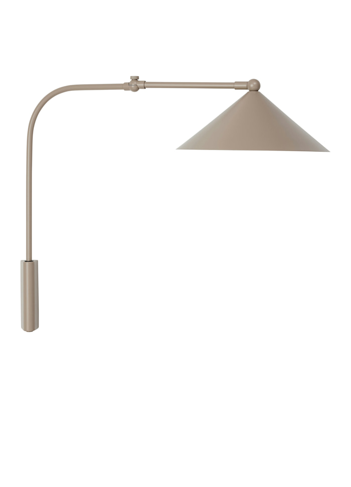 Kasa 60cm Beige applique murale De OYOY - Grâce à sa forme élégante, elle s'intègre à tous les intérieurs et apporte caractère et style à la pièce.