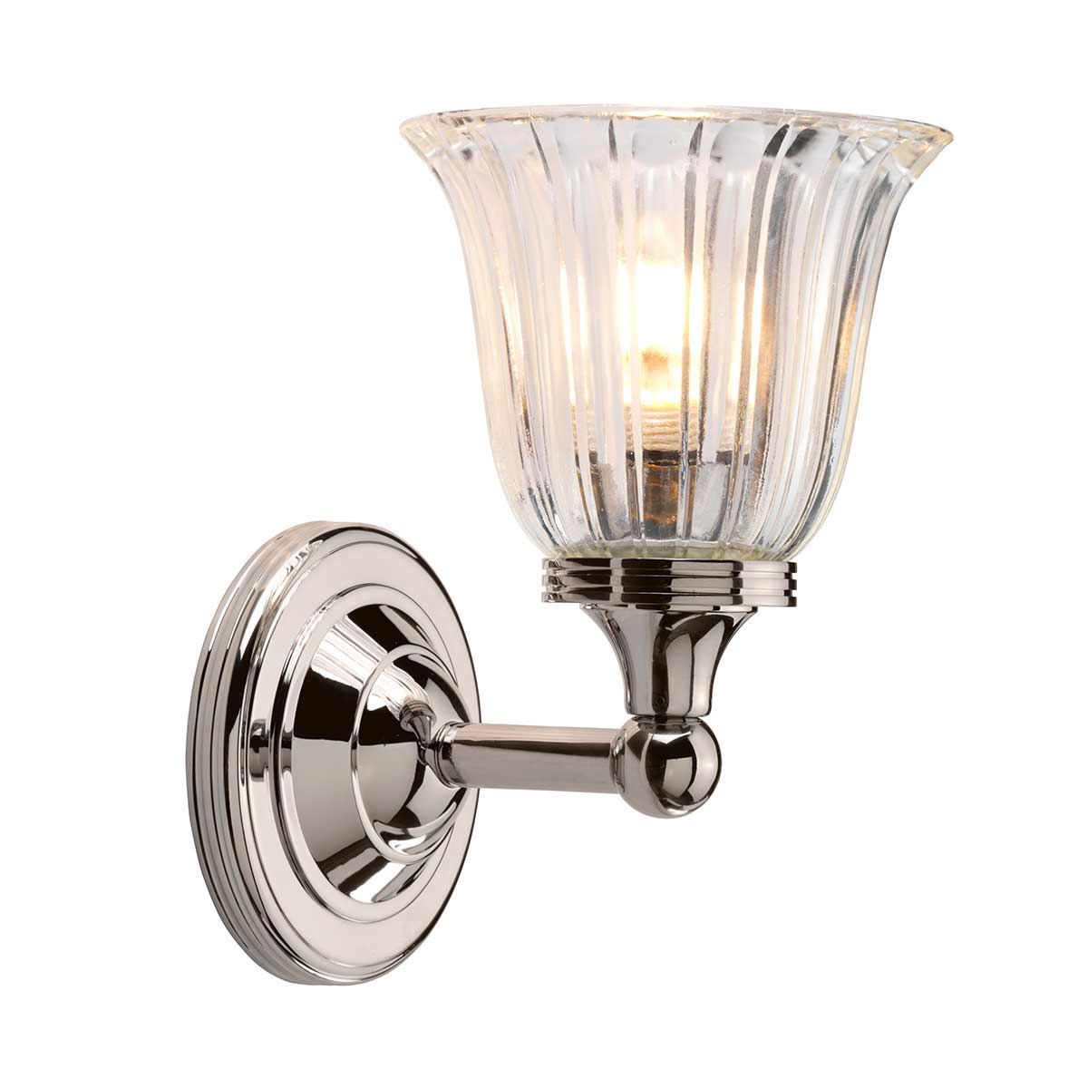 Austen Ø14 Nickel poli lampe de salle de bain De Elstead Lighting - L'applique murale Austen a un design classique et est fabriquée à partir de matériaux de la plus haute qualité, garantissant une durabilité à long terme.