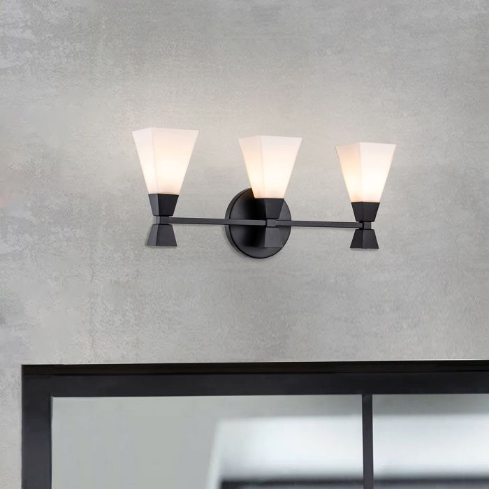 Bowtie 57cm Noir lampe de salle de bain De Elstead Lighting - L'applique murale Bowtie noir mat est une lampe de miroir moderne avec protection IP44 et convient donc aux salles de bains, mais aussi à d'autres espaces intérieurs tels que les buanderies ou les toilettes invités.