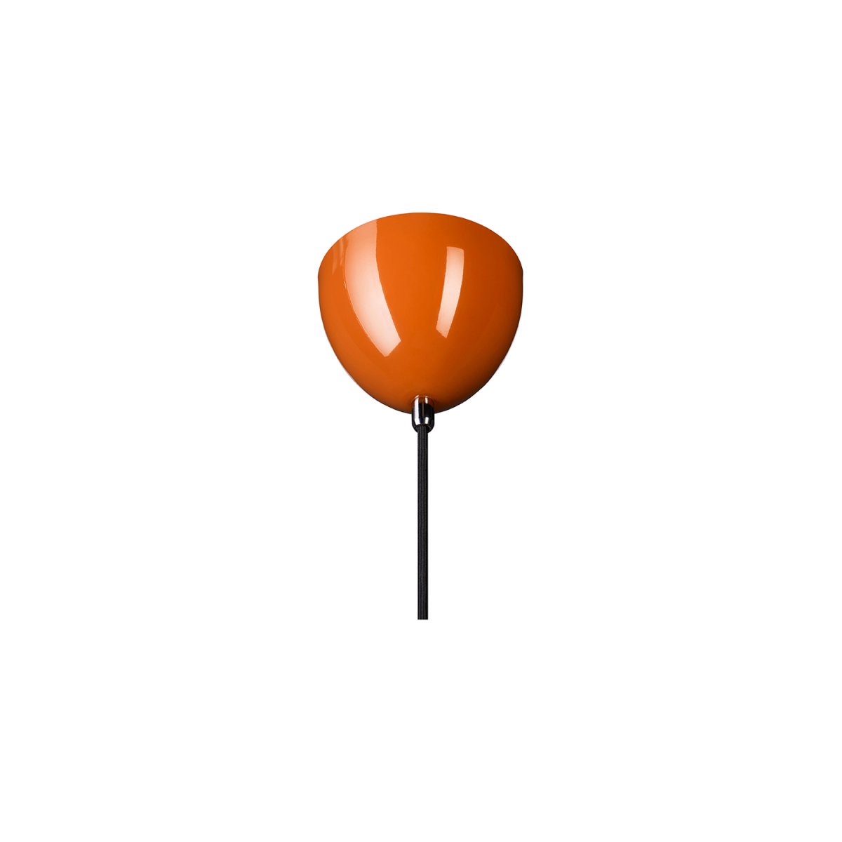 Lennon Ø12 Orange foncé lampe de fenêtre De CO Bankeryd - La lampe peut &ecirc;tre suspendue individuellement au-dessus d'un &eacute;tabli dans la cuisine, dans une fen&ecirc;tre ou en groupe au-dessus de la table &agrave; manger.
