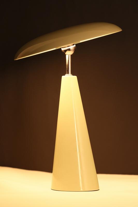 Audrey 33cm Beige/vert clair portable De Eja - Audrey trouve parfaitement sa place sur une table basse, une table de chevet ou un rebord de fenêtre.