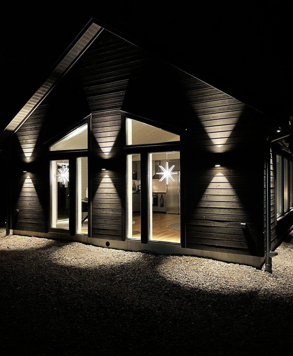 Wally Double Gris foncé lampe d’extérieur De Designlight - Gr&acirc;ce &agrave; sa finition r&eacute;sistante et &agrave; son design intemporel, Wally est une solution fiable et durable pour l'&eacute;clairage de votre fa&ccedil;ade.