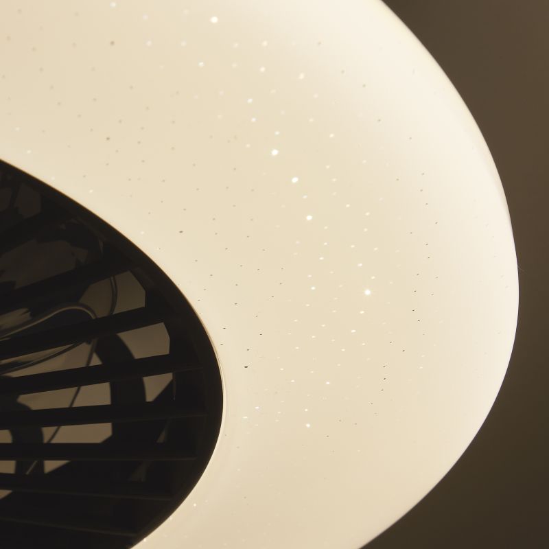 Salerno Ø58 Noir De Brilliant - Son design noir et blanc raffin&eacute; s'int&egrave;gre parfaitement aux int&eacute;rieurs contemporains et trouve sa place aussi bien dans le salon, la chambre ou le bureau.