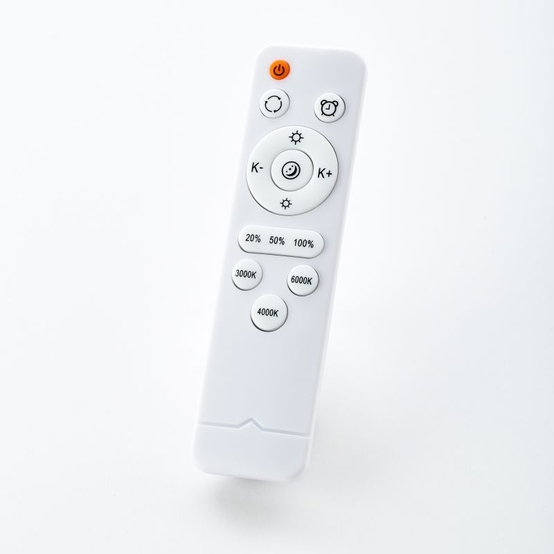 Slimline Ø50 Bois plafonnier De Brilliant - Avec son design simple et naturel, il est parfait pour ceux qui apprécient l'esthétique minimaliste tout en recherchant des touches de chaleur et de nature.