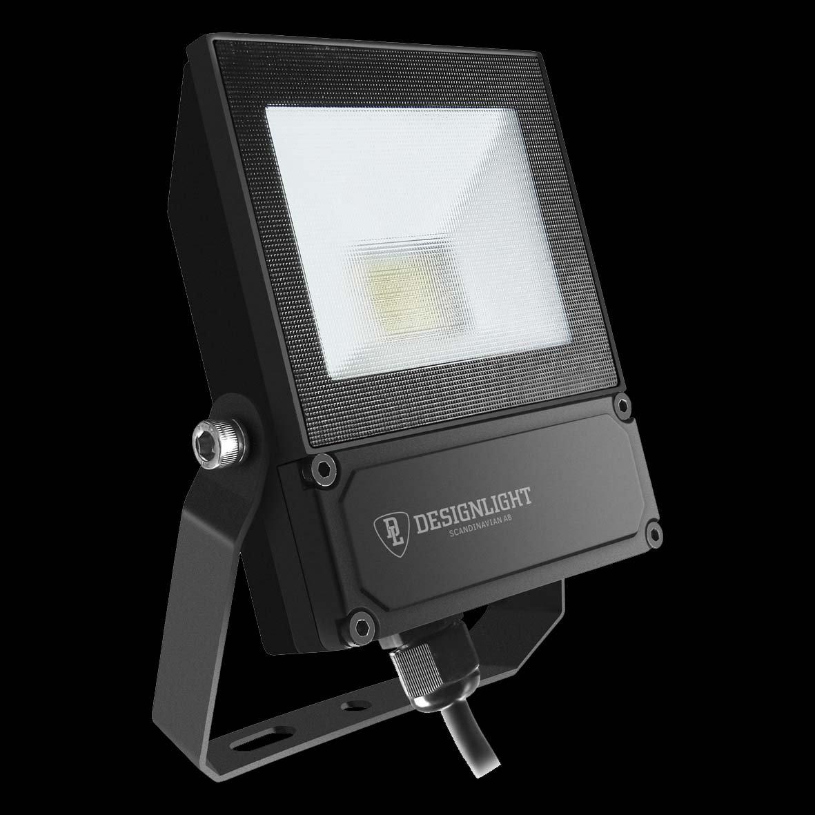 Elly projecteur 10W Noir De Designlight - Gr&acirc;ce &agrave; son indice de protection IP65, il est &eacute;tanche &agrave; la poussi&egrave;re et prot&eacute;g&eacute; contre les fortes pluies, ce qui le rend id&eacute;al pour les fa&ccedil;ades, les entr&eacute;es, les all&eacute;es et autres zones expos&eacute;es.