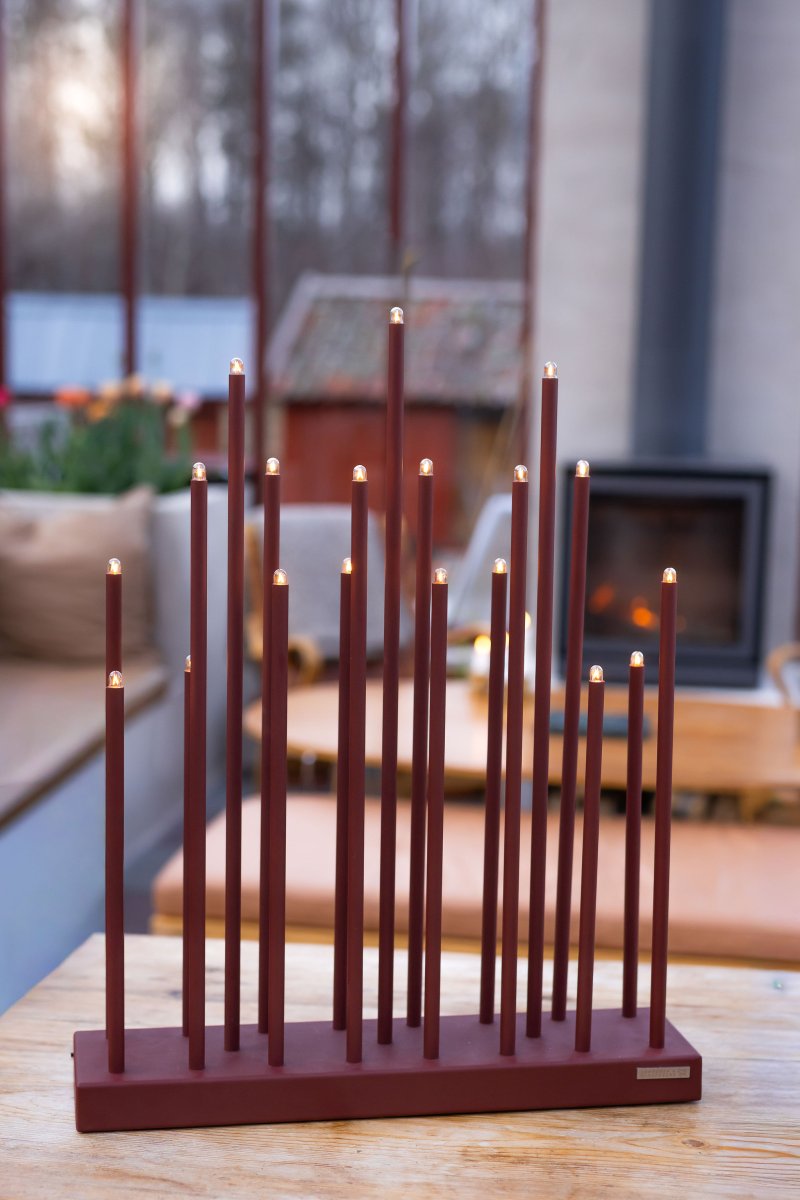 Elflugan Grande Rouge oxyde De SMAK Design - Le n&oelig;ud papillon &eacute;lectrique est d&eacute;sormais disponible en version plus grande&nbsp;: le n&oelig;ud papillon &eacute;lectrique Grande.