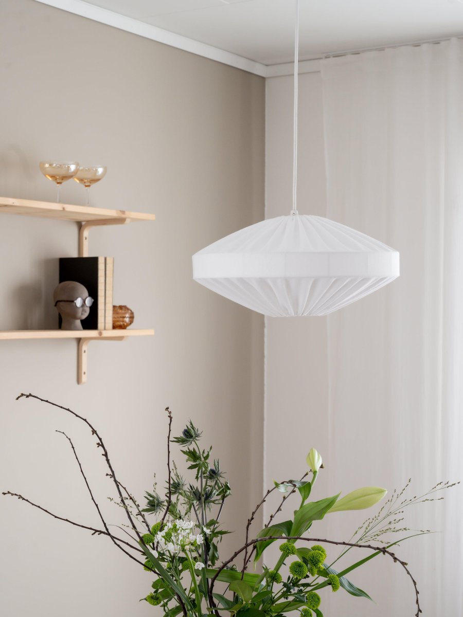 Edith Ø38 Blanc suspension De PR Home - La certification garantit que le produit a &eacute;t&eacute; test&eacute; et qu'il est exempt de substances pouvant &ecirc;tre nocives pour la sant&eacute; et l'environnement.