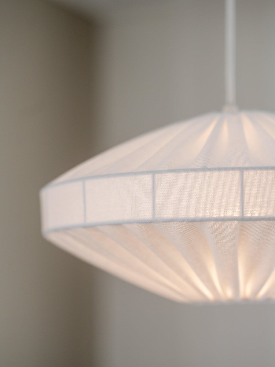 Edith Ø38 Blanc suspension De PR Home - La certification garantit que le produit a &eacute;t&eacute; test&eacute; et qu'il est exempt de substances pouvant &ecirc;tre nocives pour la sant&eacute; et l'environnement.