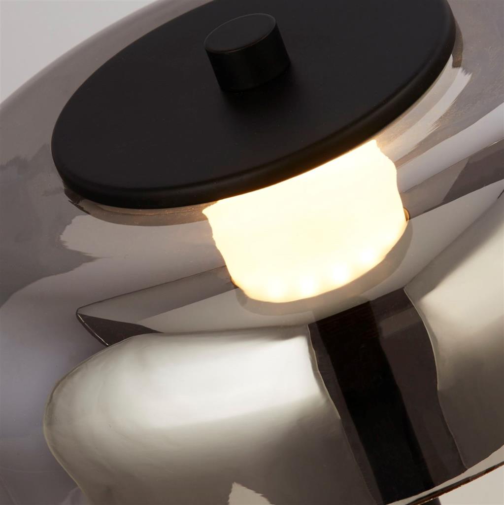 Frisbee Noir lampadaire De Searchlight - La lampe dispose d'une fonction soft touch et est équipée d'un variateur intégré à 3 niveaux pour que vous puissiez facilement régler la luminosité en fonction de votre humeur et de vos besoins.