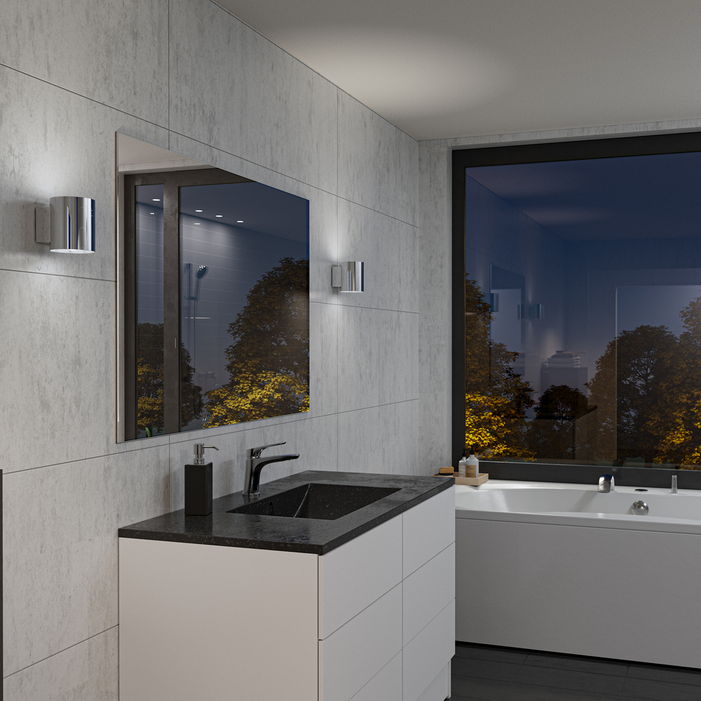 Evoke S Chrome applique murale De Herstal - Den smarta konstruktionen med b&aring;de upp- och nerljus g&ouml;r den till ett utm&auml;rkt val f&ouml;r att belysa din hall, vardagsrum eller sovrum p&aring; ett subtilt men effektfullt s&auml;tt.