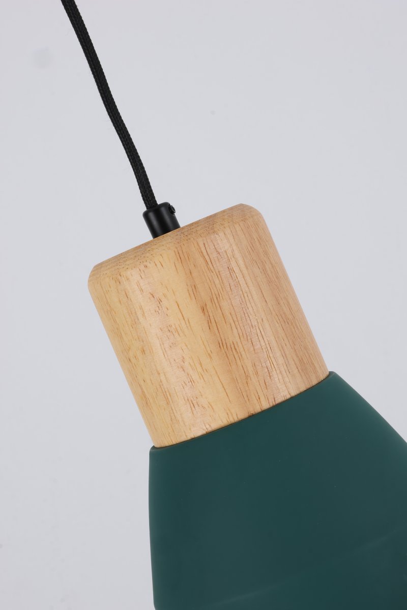 Pepe Ø13 Vert lampe de fenêtre De Nordic Lighting - Pepe est une &eacute;l&eacute;gante lampe de fen&ecirc;tre qui allie mat&eacute;riaux naturels et design moderne.