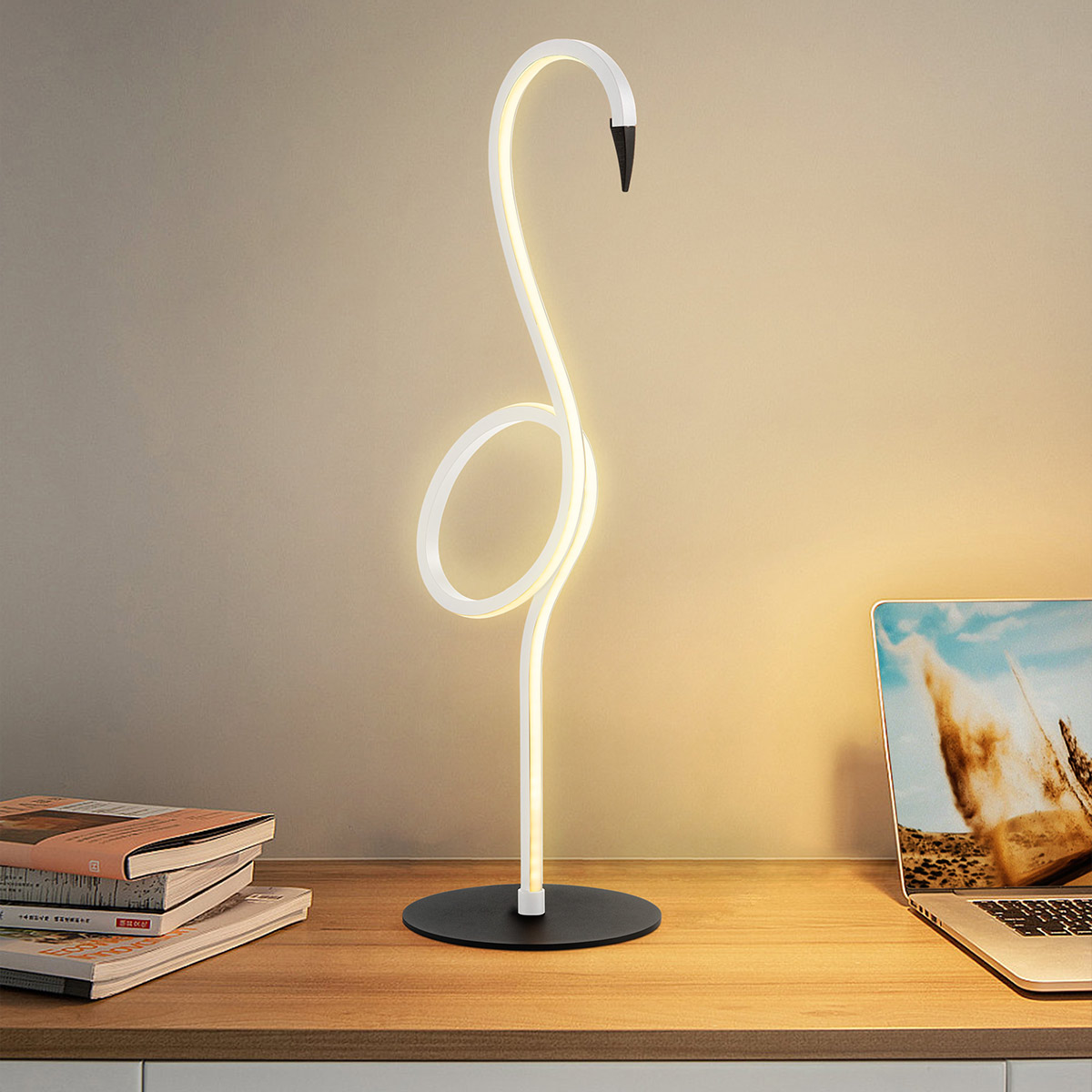 Flamingo 50cm Blanc lampe de table De Elstead Lighting - Flamingo &auml;r en konstn&auml;rlig och elegant bordslampa som kombinerar modern design med skulptural estetik.