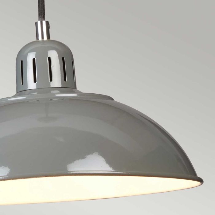 Franklin Ø30 Gris suspension De Elstead Lighting - Den vita insidan av sk&auml;rmen ger en klar och bra ljusspridning.
