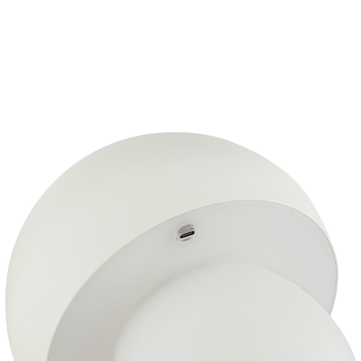 Dupis 24cm Blanc portable De Brilliant - Son design inspiré du champignon en fait un élément décoratif dans tous les intérieurs, de la chambre au salon, en passant par la cuisine et la terrasse.