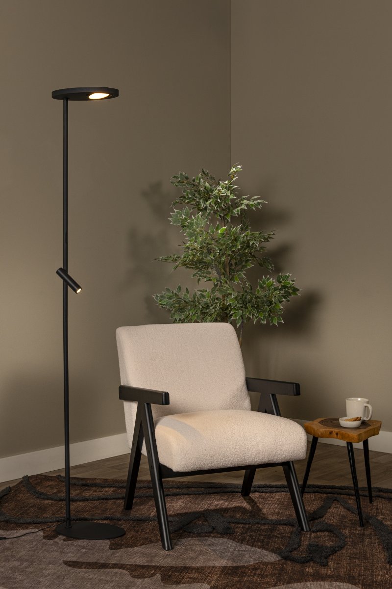 Ortolan Noir lampadaire De Lucide - La temp&eacute;rature de couleur est r&eacute;glable du blanc chaud au blanc froid, et trois variateurs ind&eacute;pendants permettent un contr&ocirc;le ais&eacute; de l'&eacute;clairage.