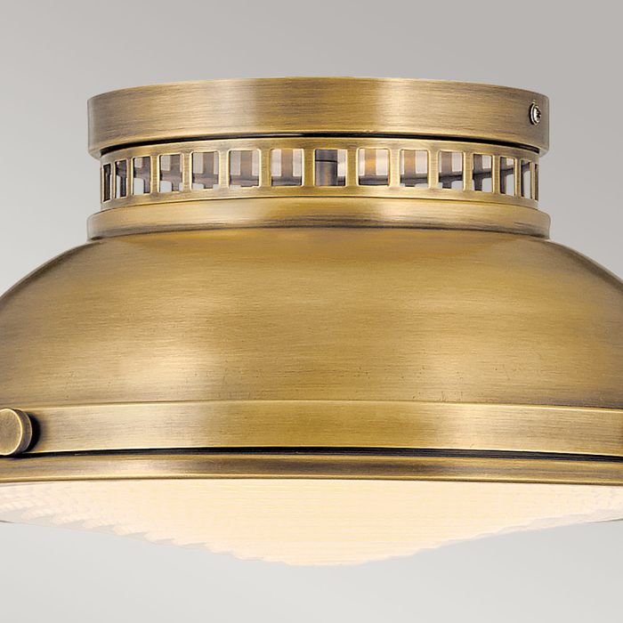 Amelia Ø32 Laiton plafonnier De Elstead Lighting - Amelias klassiska plafonddesign f&ouml;rnyar vintage-detaljer med en gjuten glasdiffusor, en gjuten metallram i klassisk m&auml;ssing och dekorativa sp&auml;nnen.
