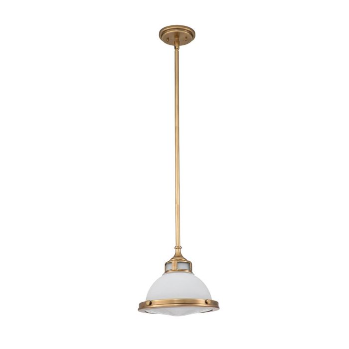 Amelia Ø30 Laiton suspension De Elstead Lighting - Amelia har en klassisk pendeldesign som f&ouml;rnyar vintage-detaljer med ett gjutet glasf&auml;ste, en gjuten metallram samt framtr&auml;dande g&aring;ngj&auml;rn och sp&auml;nnen.