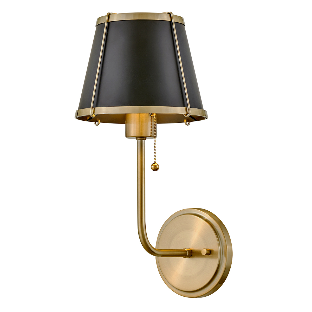 Clarke 40cm Laiton/noir applique murale De Elstead Lighting - L'élégante applique murale Clarke est fabriquée en acier et présente une magnifique finition laiton chaleureuse et un abat-jour noir raffiné.