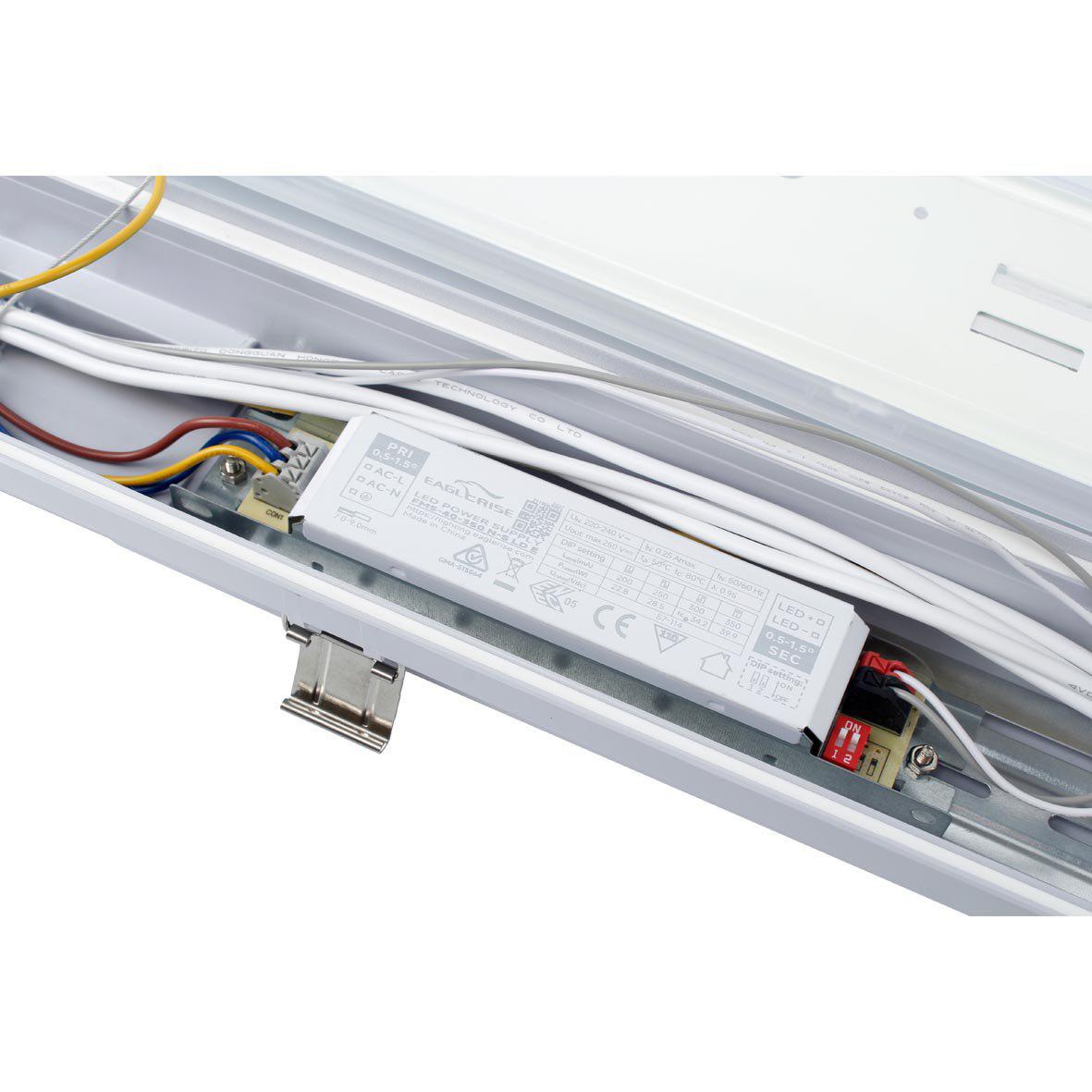 Sixtyfivey 4000K 120cm Gris De Designlight - Ce luminaire offre flexibilit&eacute; et simplicit&eacute; d'utilisation gr&acirc;ce &agrave; des fonctionnalit&eacute;s telles que&nbsp;: puissance r&eacute;glable par commutateur DIP pour une adaptation personnalis&eacute;e&nbsp;; connexion traversante pour un c&acirc;blage ais&eacute;&nbsp;; support de c&acirc;ble inclus&nbsp;; construction robuste pour un fonctionnement continu&nbsp;; flux lumineux&nbsp;: 23&nbsp;W&nbsp;: 3&nbsp;224&nbsp;lm&nbsp;; 29&nbsp;W&nbsp;: 3&nbsp;950&nbsp;lm&nbsp;; 34&nbsp;W&nbsp;: 4&nbsp;726&nbsp;lm&nbsp;; 40&nbsp;W&nbsp;: 5&nbsp;800&nbsp;lm&nbsp;; IK08.