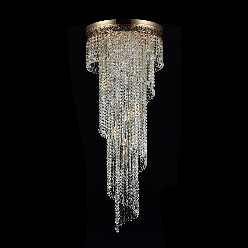 Cascade Ø42 Or cristal De Maytoni - Les prismes d&eacute;coratifs sont suspendus sur plusieurs niveaux et renferment les sources lumineuses, cr&eacute;ant un jeu de lumi&egrave;re rayonnant et une atmosph&egrave;re exclusive.