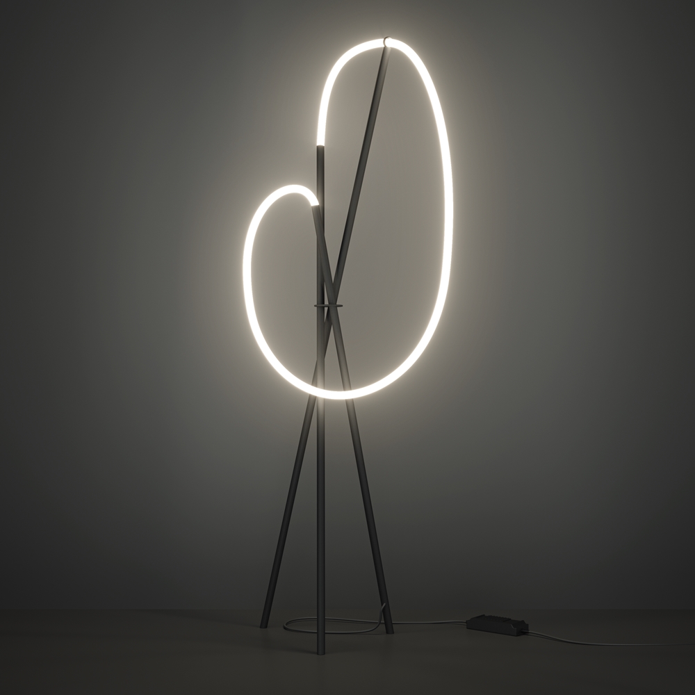Crochet Noir lampadaire De Maytoni - La luminosit&eacute; peut &ecirc;tre facilement r&eacute;gl&eacute;e &agrave; l'aide du variateur int&eacute;gr&eacute; &agrave; l'interrupteur au sol - une combinaison parfaite de forme, de fonction et d'atmosph&egrave;re.