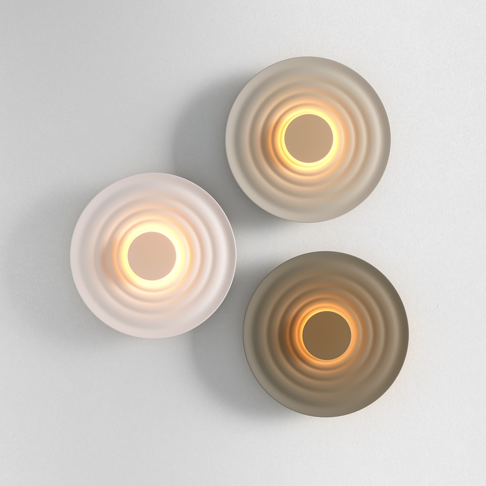 Nami Ø40 Brun applique murale De Maytoni - L'applique murale Nami allie design moderne et &eacute;clairage doux, un ajout fonctionnel et d&eacute;coratif &agrave; votre int&eacute;rieur.