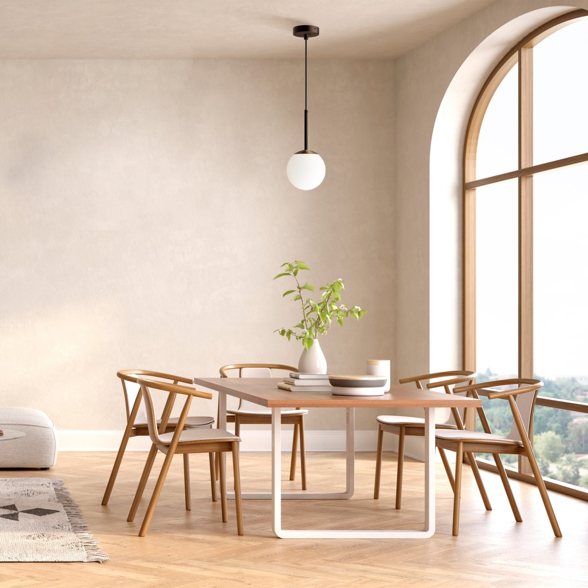 Basic form Ø15 Noir suspension De Maytoni - Avec son globe en verre opale doux et son boîtier métallique fin en finition noire, la lampe offre une lumière belle et agréable qui s'intègre parfaitement dans les styles d'intérieur modernes et classiques.