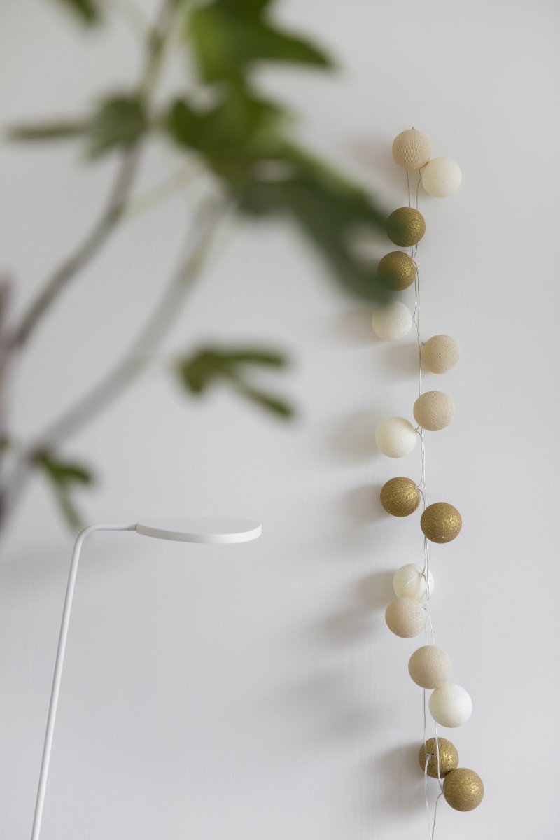 Irislights Gold 35-lights Or De Irislights - Attention&nbsp;: ce produit est fabriqu&eacute; &agrave; la main&nbsp;; des variations de couleur, de forme et de taille sont donc possibles.