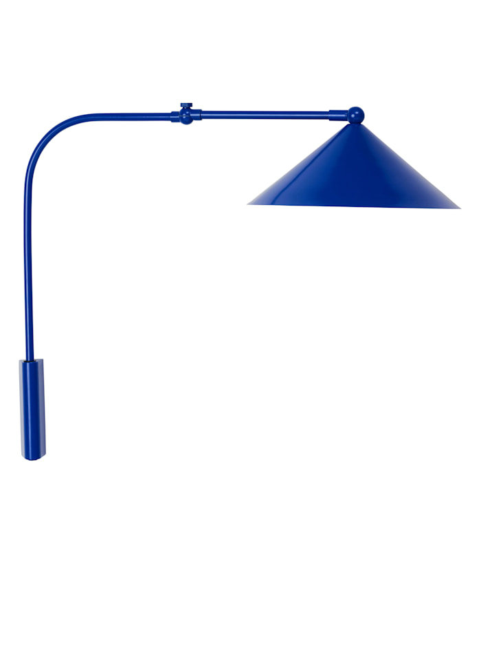 Kasa 60cm Bleu applique murale De OYOY - Grâce à sa forme élégante, elle s'intègre à tous les intérieurs et apporte caractère et style à la pièce.