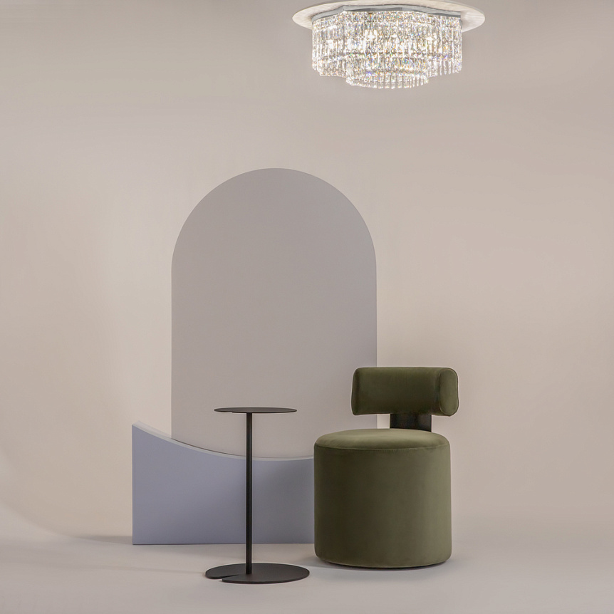 Dune Ø60 Chrome cristal De Maytoni - Les prismes &eacute;tincelants capturent la lumi&egrave;re et cr&eacute;ent une atmosph&egrave;re luxueuse dans la pi&egrave;ce.