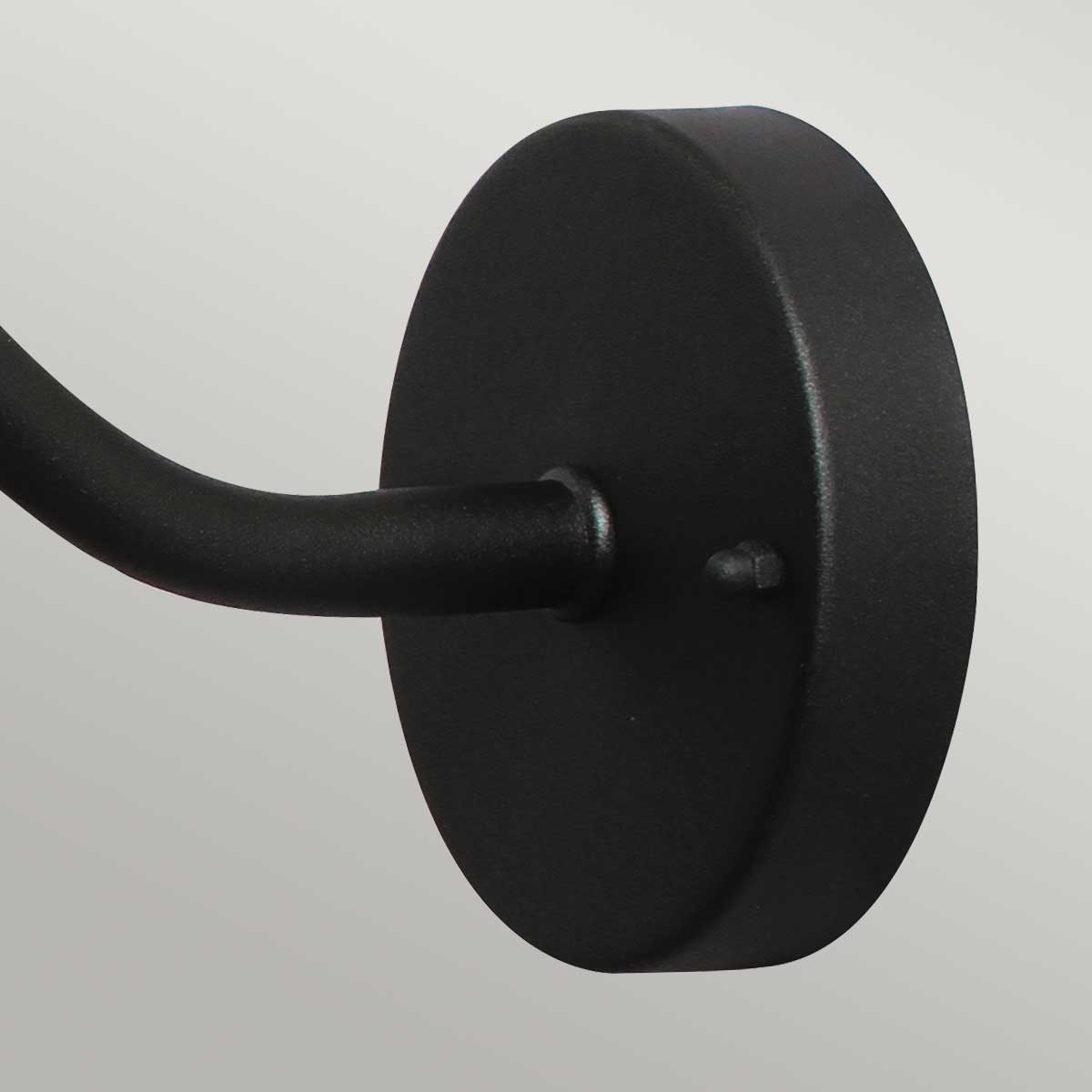 Klampenborg Ø28 Noir lampe d’extérieur De Elstead Lighting - La lampe a un indice de protection IP44 et est livr&eacute;e avec une garantie impressionnante de 15 ans, ce qui la rend &agrave; la fois pratique et durable.