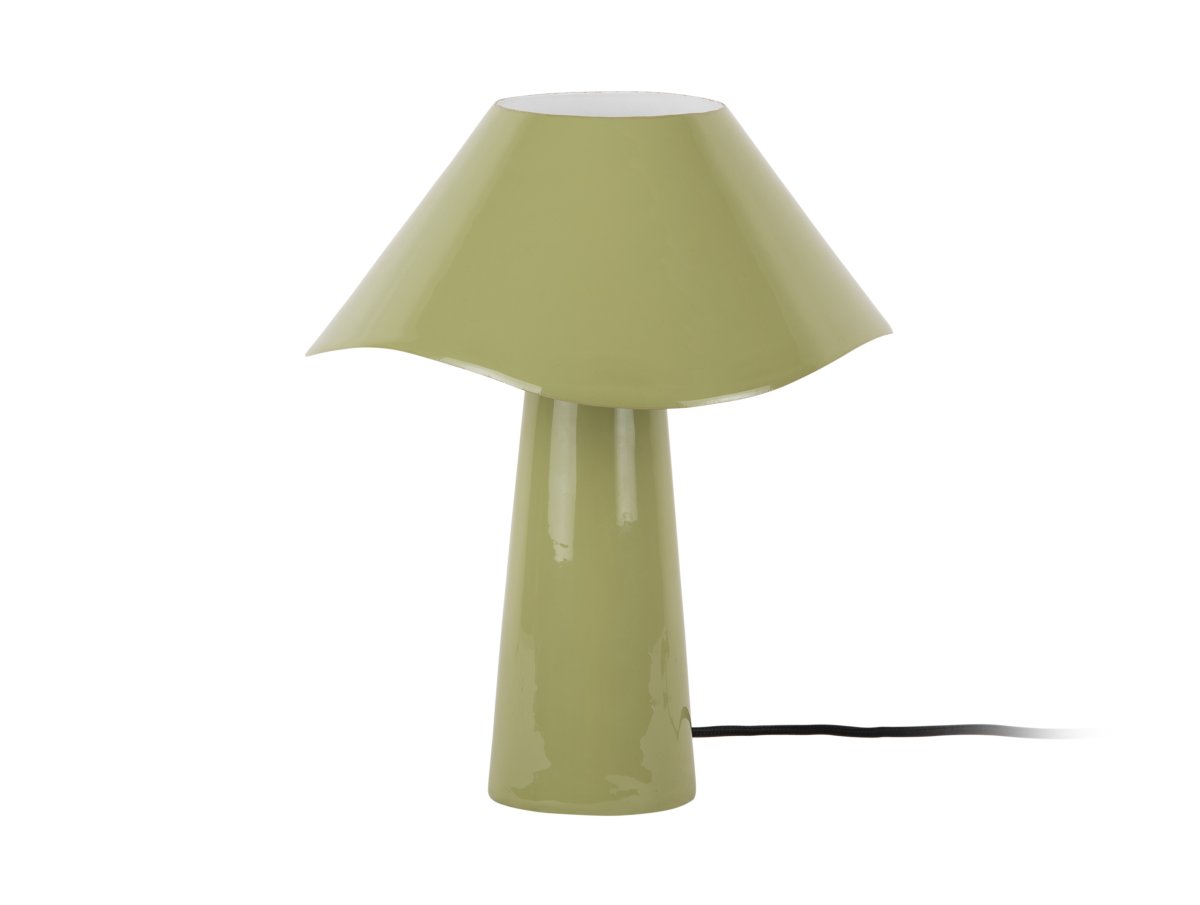 Ameno 33cm Vert lampe de table De Leitmotiv - Ameno est une lampe de table élégante en métal vert brillant qui diffuse une lumière douce et harmonieuse.