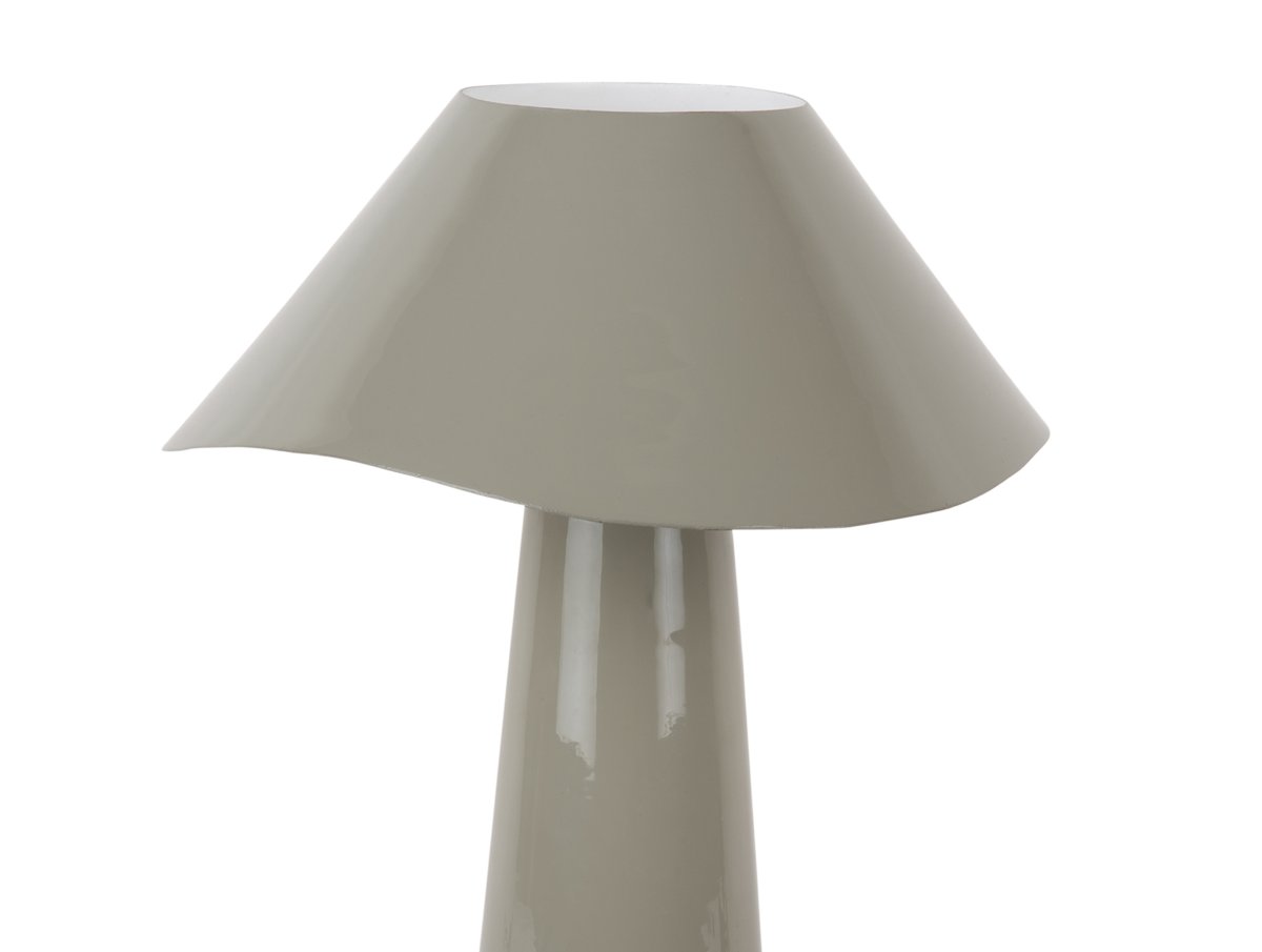 Ameno 33cm Gris lampe de table De Leitmotiv - Ameno est une lampe de table élégante en métal gris brillant qui diffuse une lumière douce et harmonieuse.