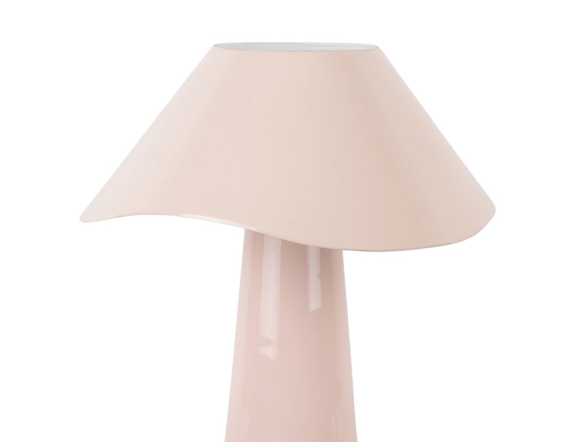 Ameno 33cm rose clair lampe de table De Leitmotiv - Ameno est une lampe de table élégante en métal, dotée d'une finition rose clair brillante qui crée une ambiance douce et harmonieuse.