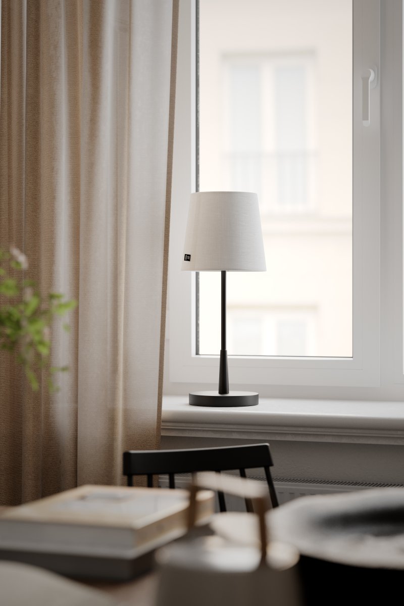 Lumi 48cm Noir mat lampe de table De By Rydéns - Il est recommand&eacute; de le placer pr&egrave;s de la fen&ecirc;tre, sur le bureau ou la table de chevet.