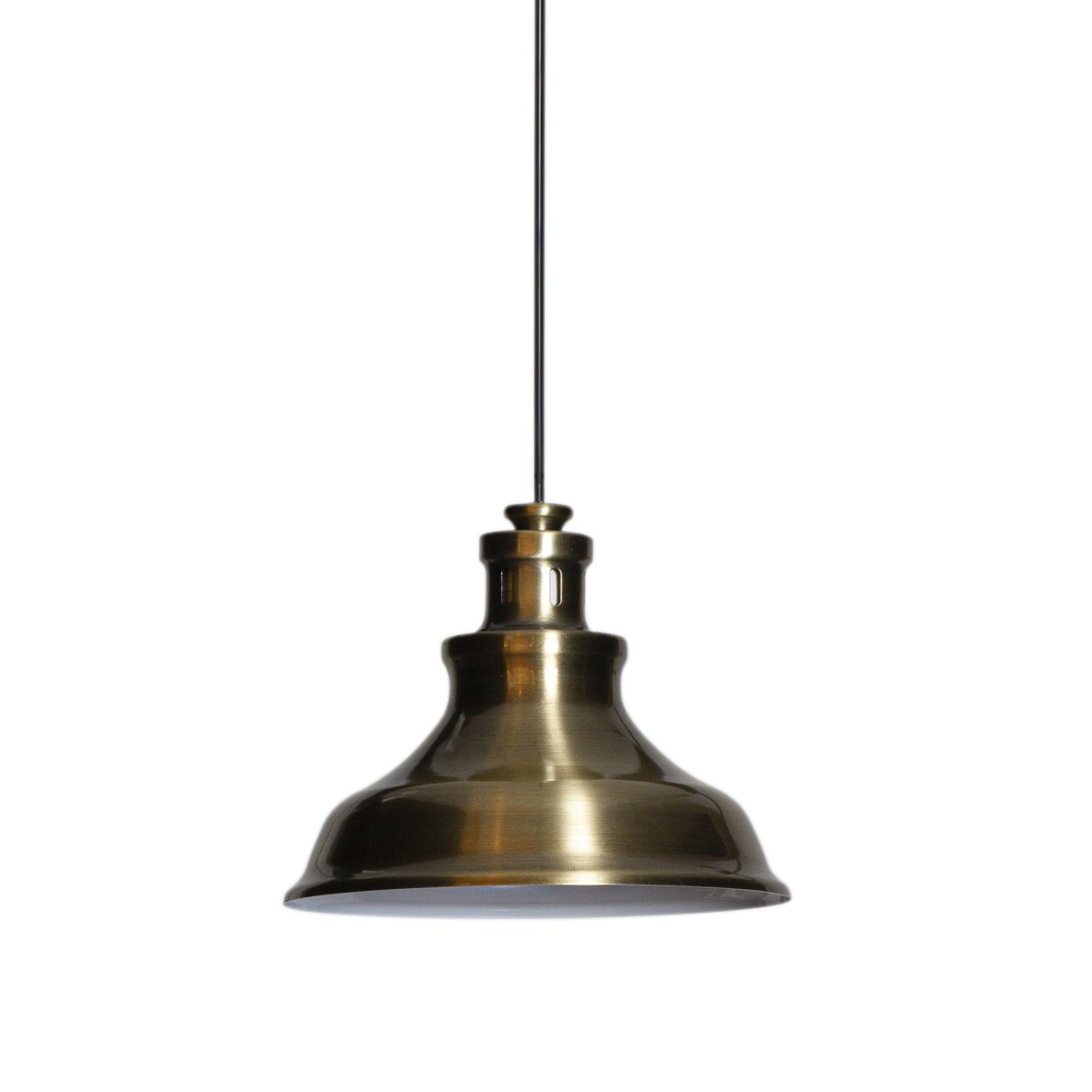 New Haven Ø17 Laiton lampe de fenêtre De Cottex - Sa structure m&eacute;tallique robuste lui conf&egrave;re une touche industrielle, cr&eacute;ant une ambiance tendance dans une cuisine ou une salle &agrave; manger.