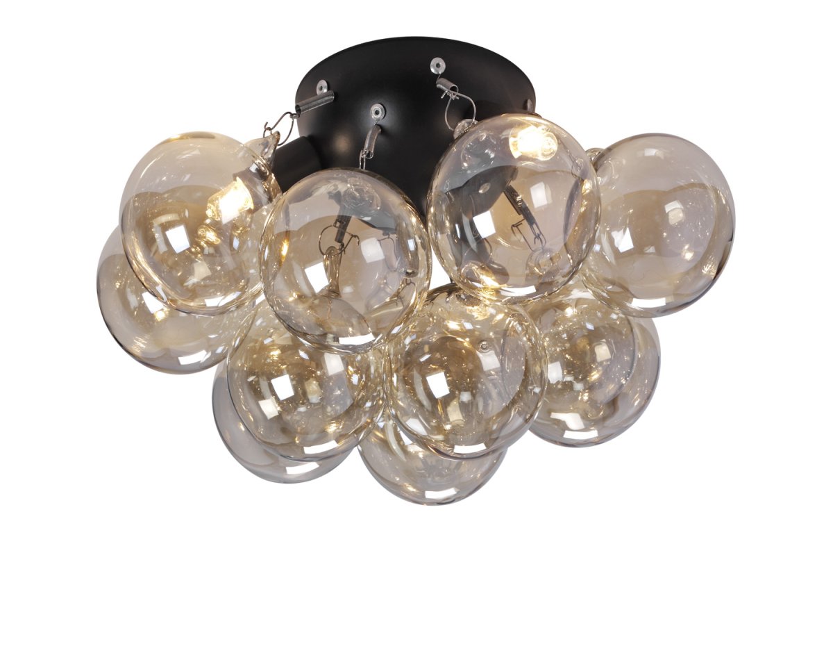 Monaco Ø30 Ambre plafonnier De Lampan - Il est tout aussi beau sous tous les angles et est donc id&eacute;al pour un placement central dans la pi&egrave;ce, o&ugrave; il sera mis en valeur et deviendra un accroche-regard.