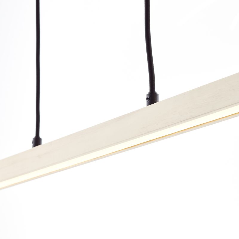 Arion 103cm Bois suspension De Brilliant - Avec un flux lumineux de 2400 lumens et une temp&eacute;rature de couleur blanc chaud de 3000 Kelvin, elle diffuse une lumi&egrave;re puissante et chaleureuse, id&eacute;ale aussi bien pour la salle &agrave; manger que pour le bureau.