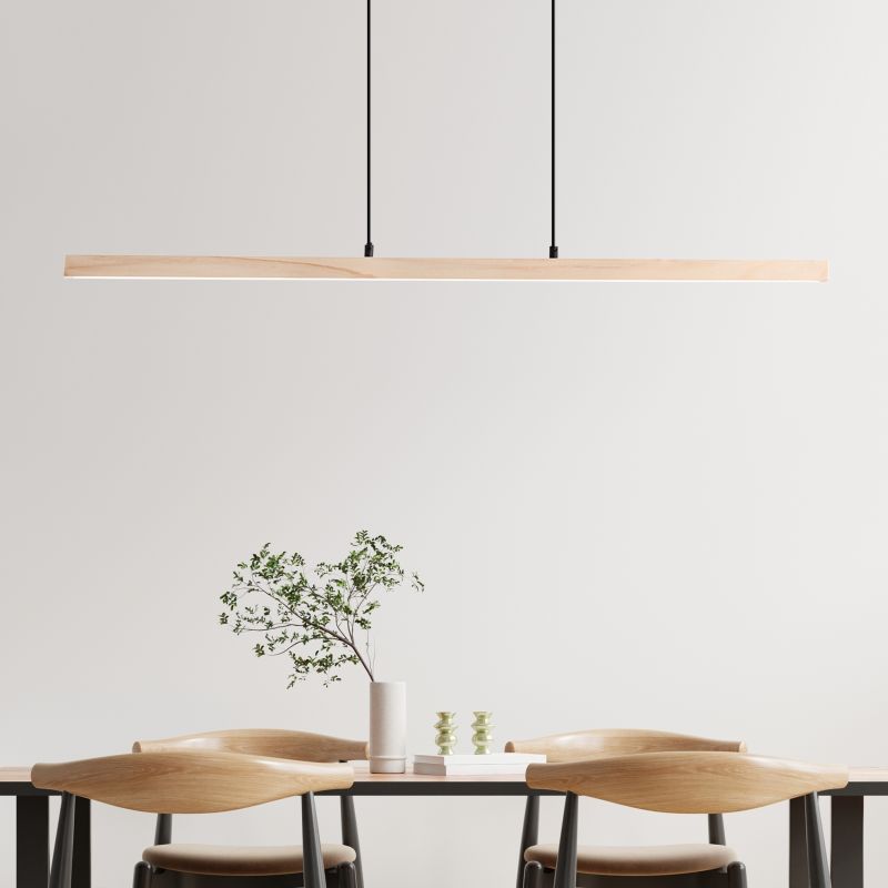 Arion 103cm Bois suspension De Brilliant - Avec un flux lumineux de 2400 lumens et une temp&eacute;rature de couleur blanc chaud de 3000 Kelvin, elle diffuse une lumi&egrave;re puissante et chaleureuse, id&eacute;ale aussi bien pour la salle &agrave; manger que pour le bureau.