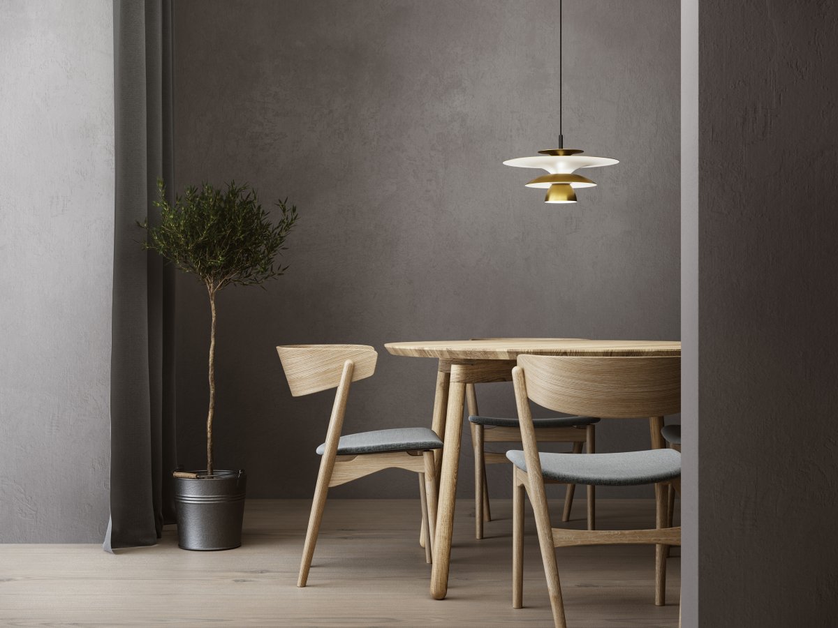Picasso Ø38 Laiton antique suspension De Belid - Picasso est un plafonnier au design &eacute;l&eacute;gant, fabriqu&eacute; en m&eacute;tal de haute qualit&eacute;, avec des abat-jour de diff&eacute;rentes tailles qui diffusent une lumi&egrave;re douce et diffuse.