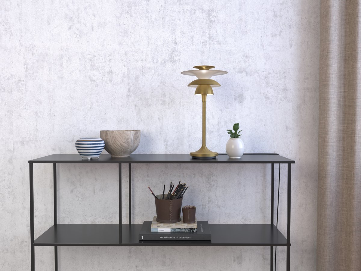 Picasso 35cm Laiton lampe de table De Belid - La famille Picasso se compose de suspensions, de lampes de table et de lampadaires.